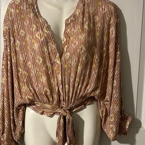 Chic Tie-Front Patterned Blouse